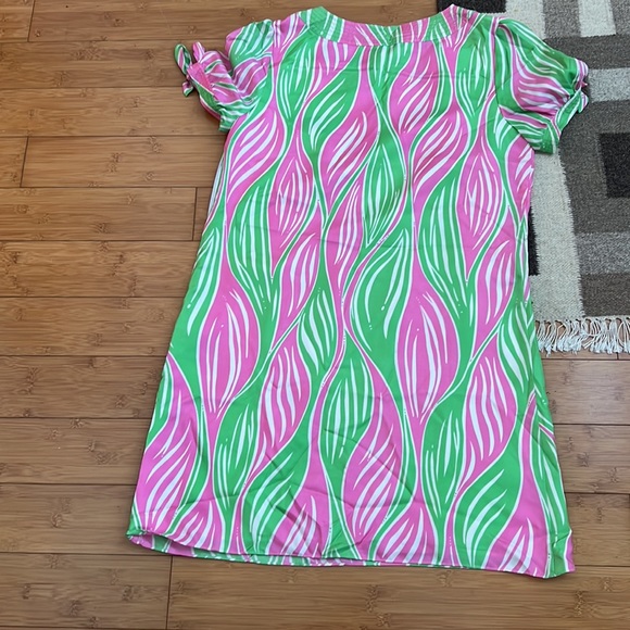 SOLD. Lilly Pulitzer Dasha Dress silk tailwind size 12 - Picture 13 of 13